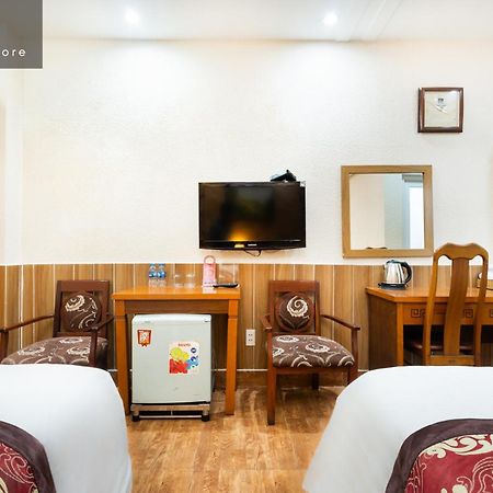 Hanz Queen Airport Hotel Saigon Хошимін Екстер'єр фото