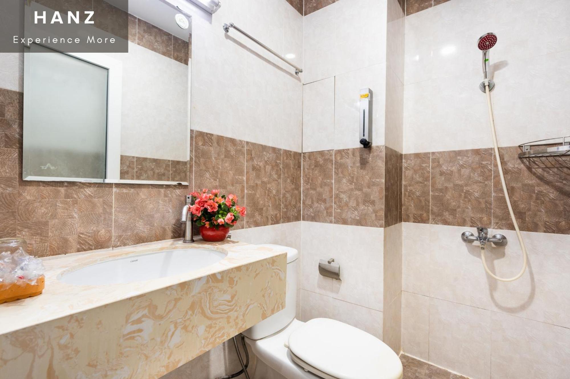 Hanz Queen Airport Hotel Saigon Хошимін Номер фото