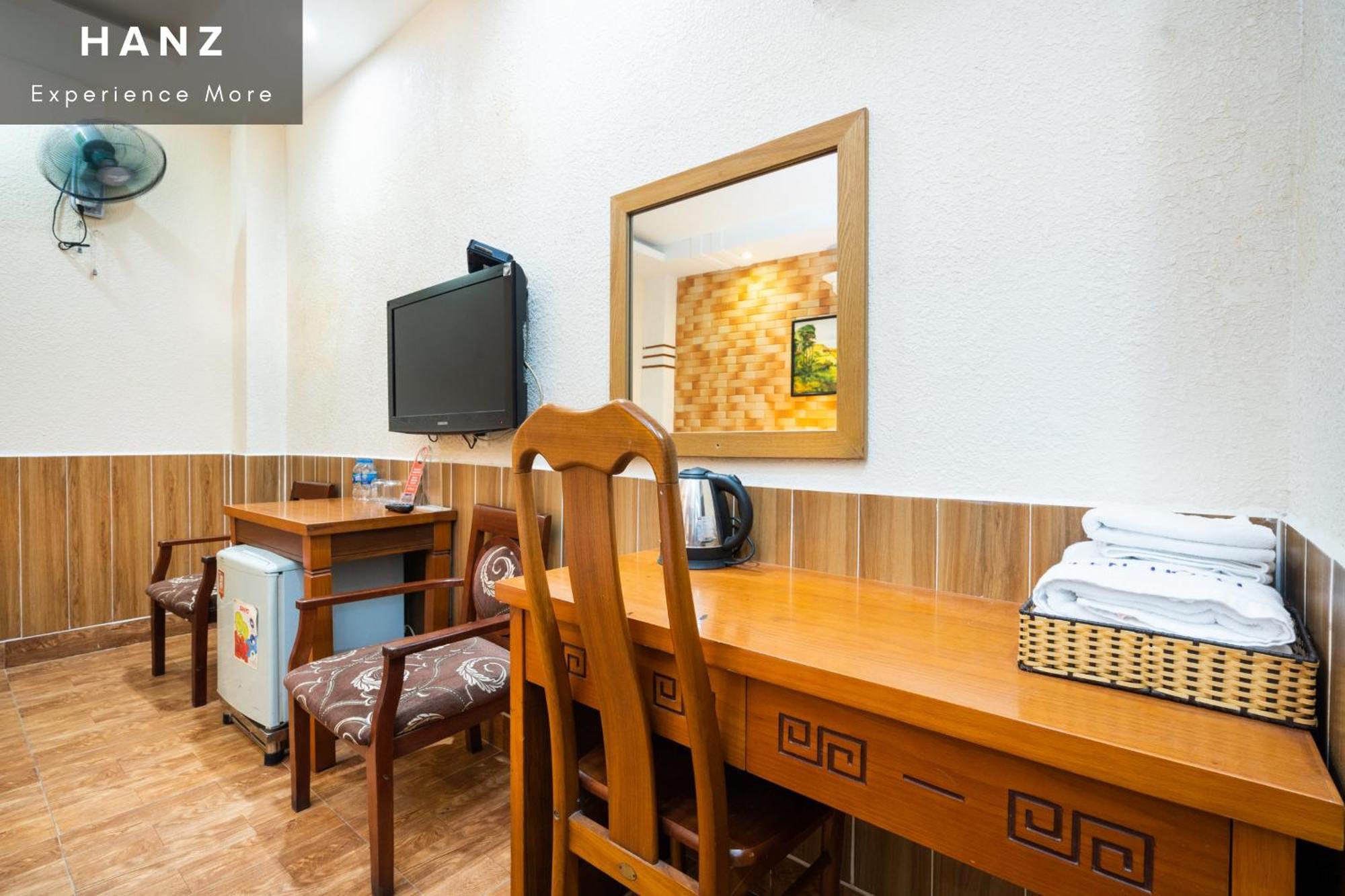 Hanz Queen Airport Hotel Saigon Хошимін Номер фото