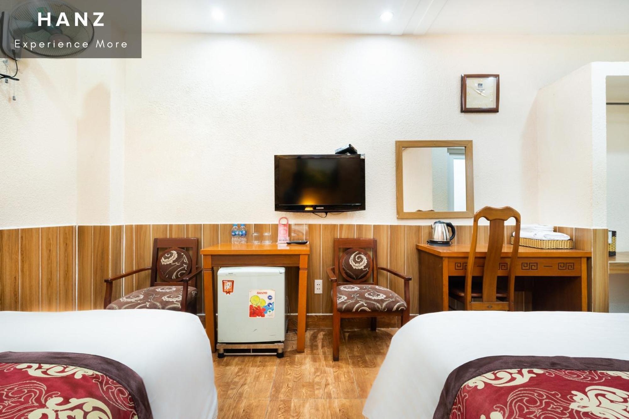Hanz Queen Airport Hotel Saigon Хошимін Екстер'єр фото