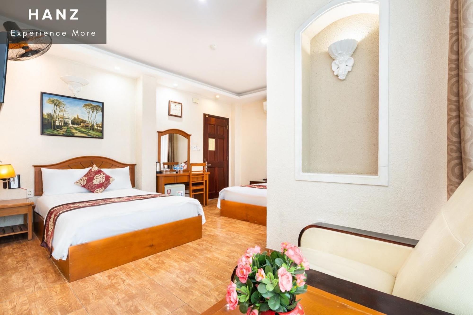 Hanz Queen Airport Hotel Saigon Хошимін Екстер'єр фото