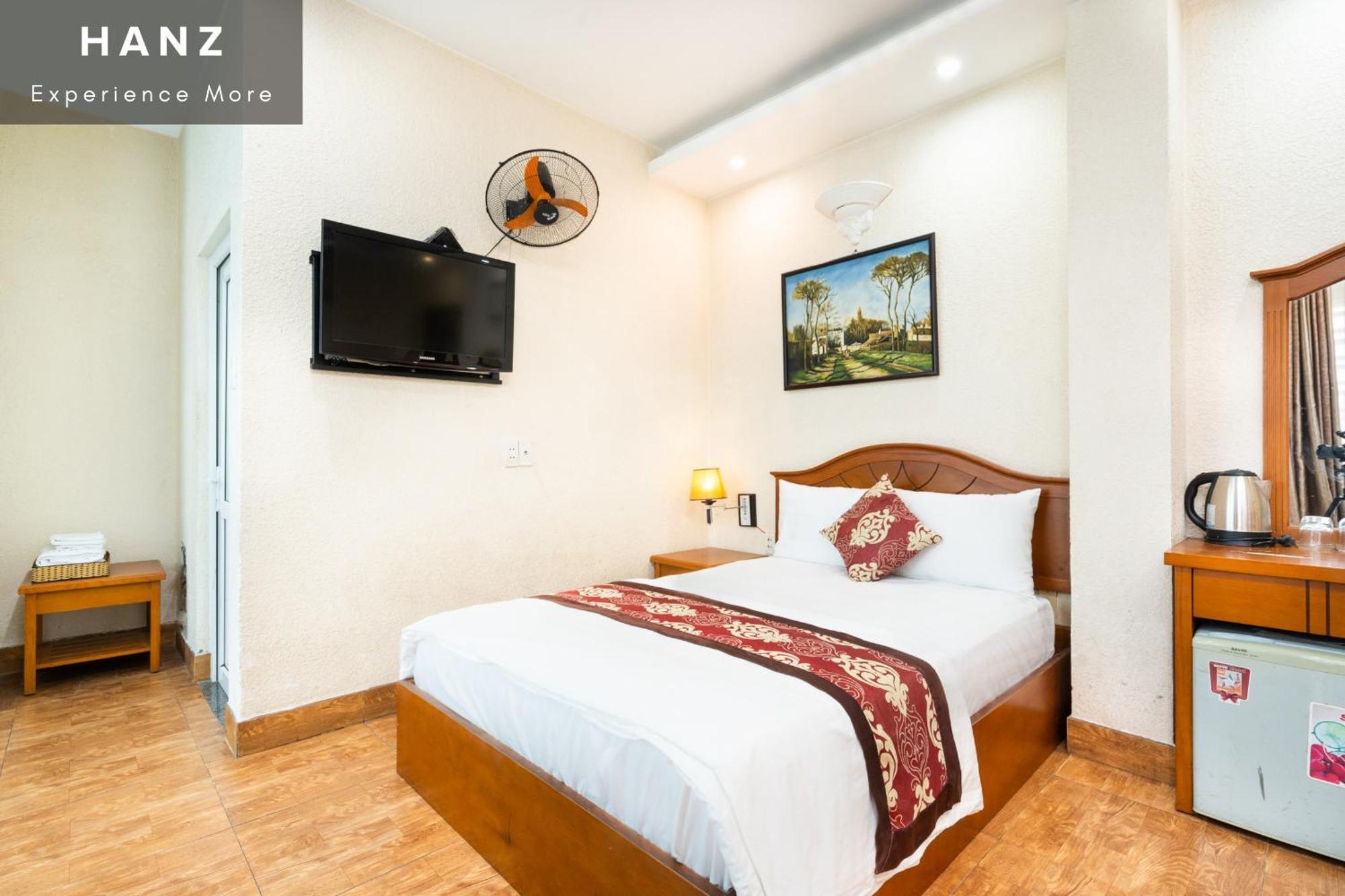 Hanz Queen Airport Hotel Saigon Хошимін Номер фото