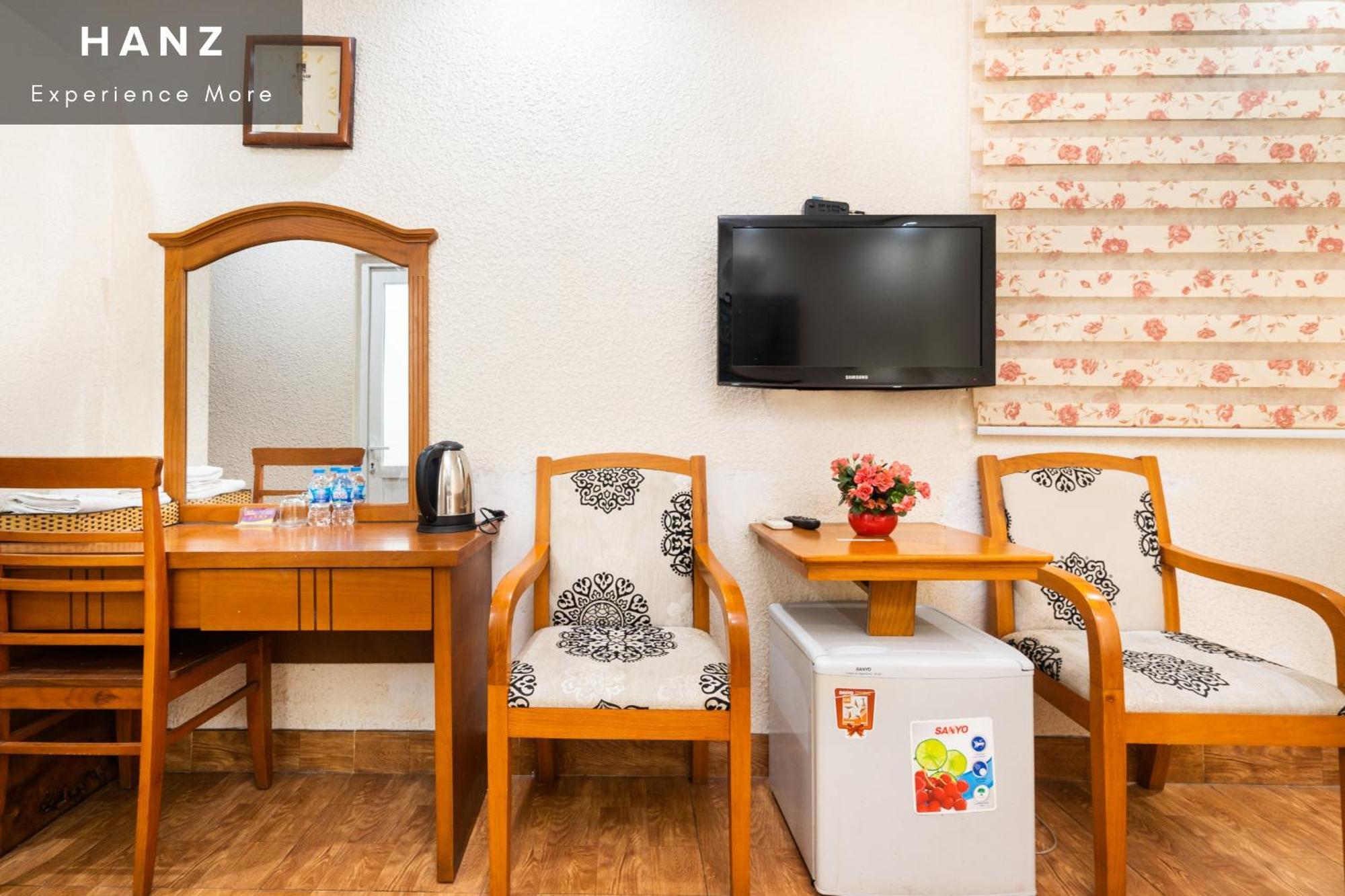 Hanz Queen Airport Hotel Saigon Хошимін Номер фото
