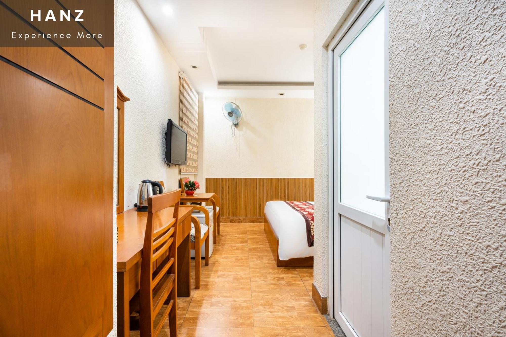 Hanz Queen Airport Hotel Saigon Хошимін Номер фото